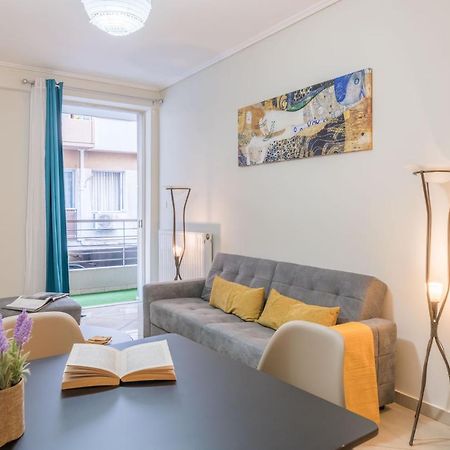 Colourful Artistic Apart 100Mbps Center Of Athens Luaran gambar