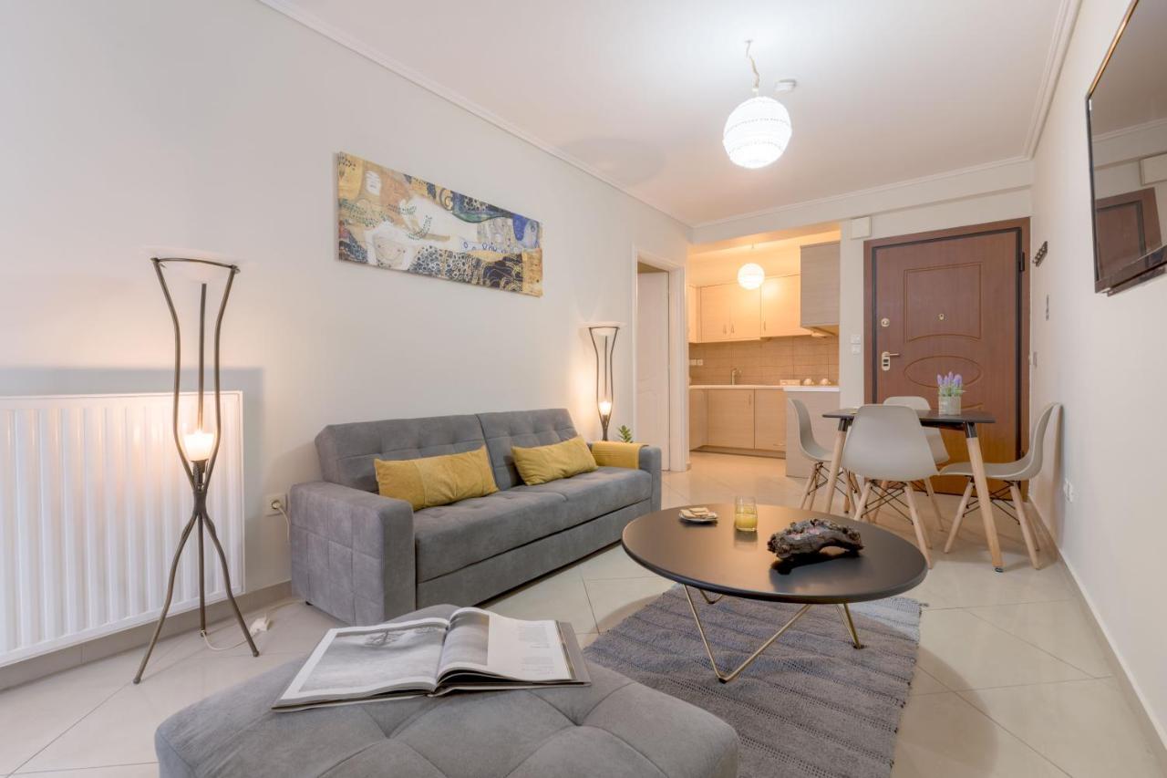 Colourful Artistic Apart 100Mbps Center Of Athens Luaran gambar